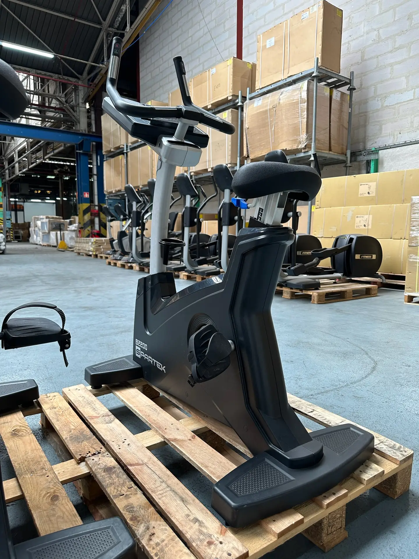 Upright Bike B2200 Passion SPARTEK – Image 3