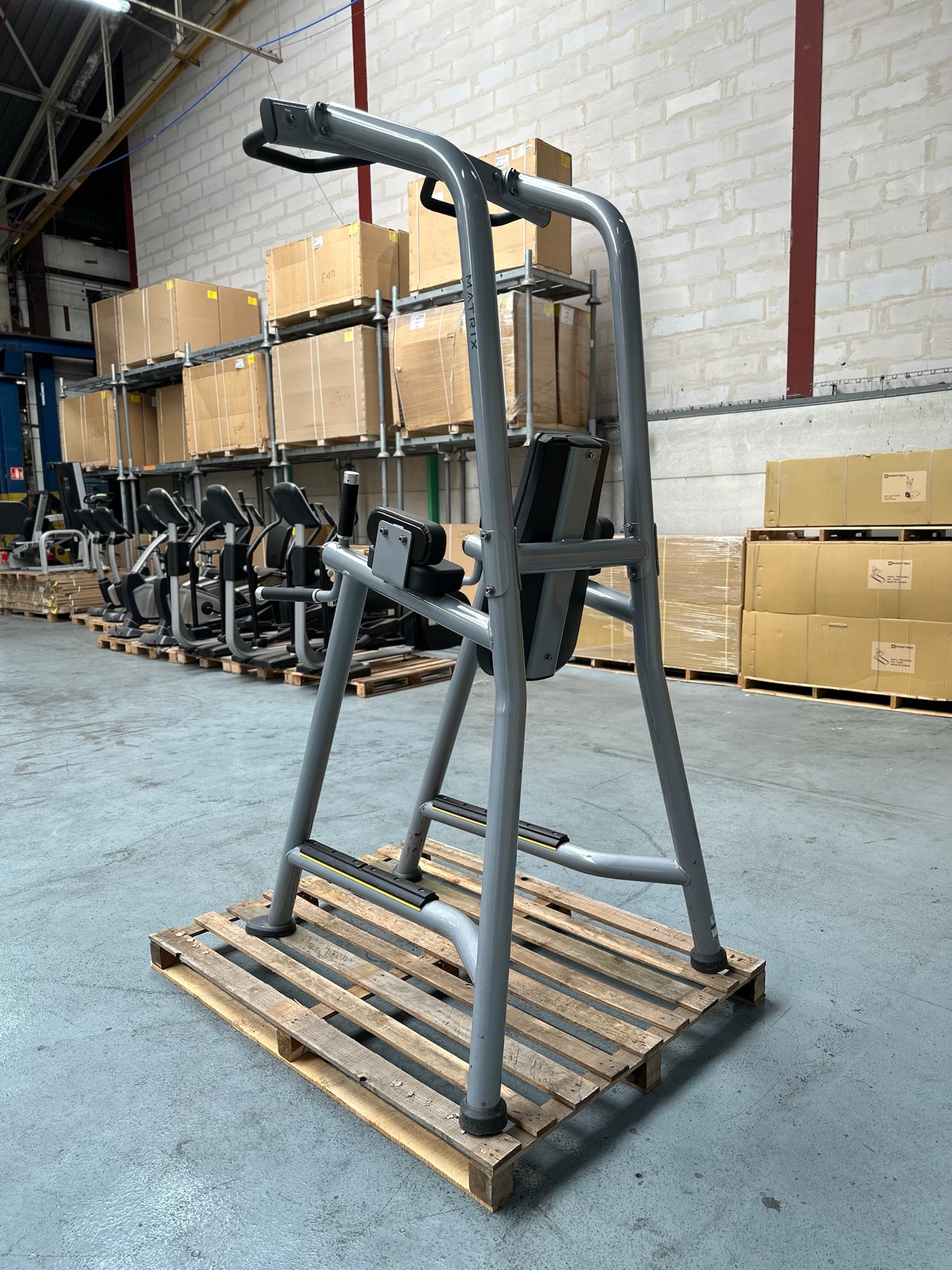 VKR W / Chin Matrix MG-A63C Magnum Silver – Image 5