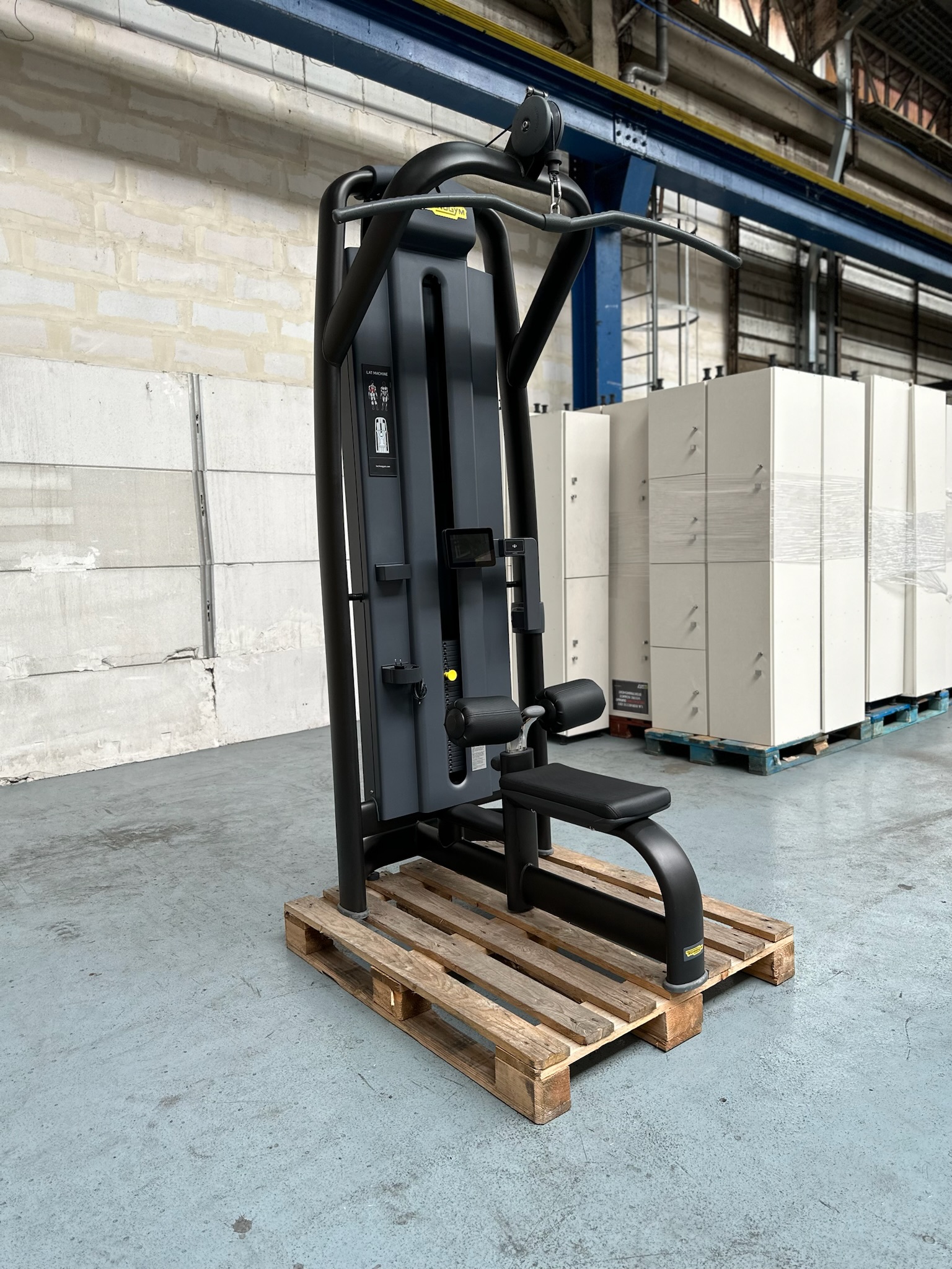 Lat Machine Technogym ML12 Selection 900 Meteor Black – Image 2