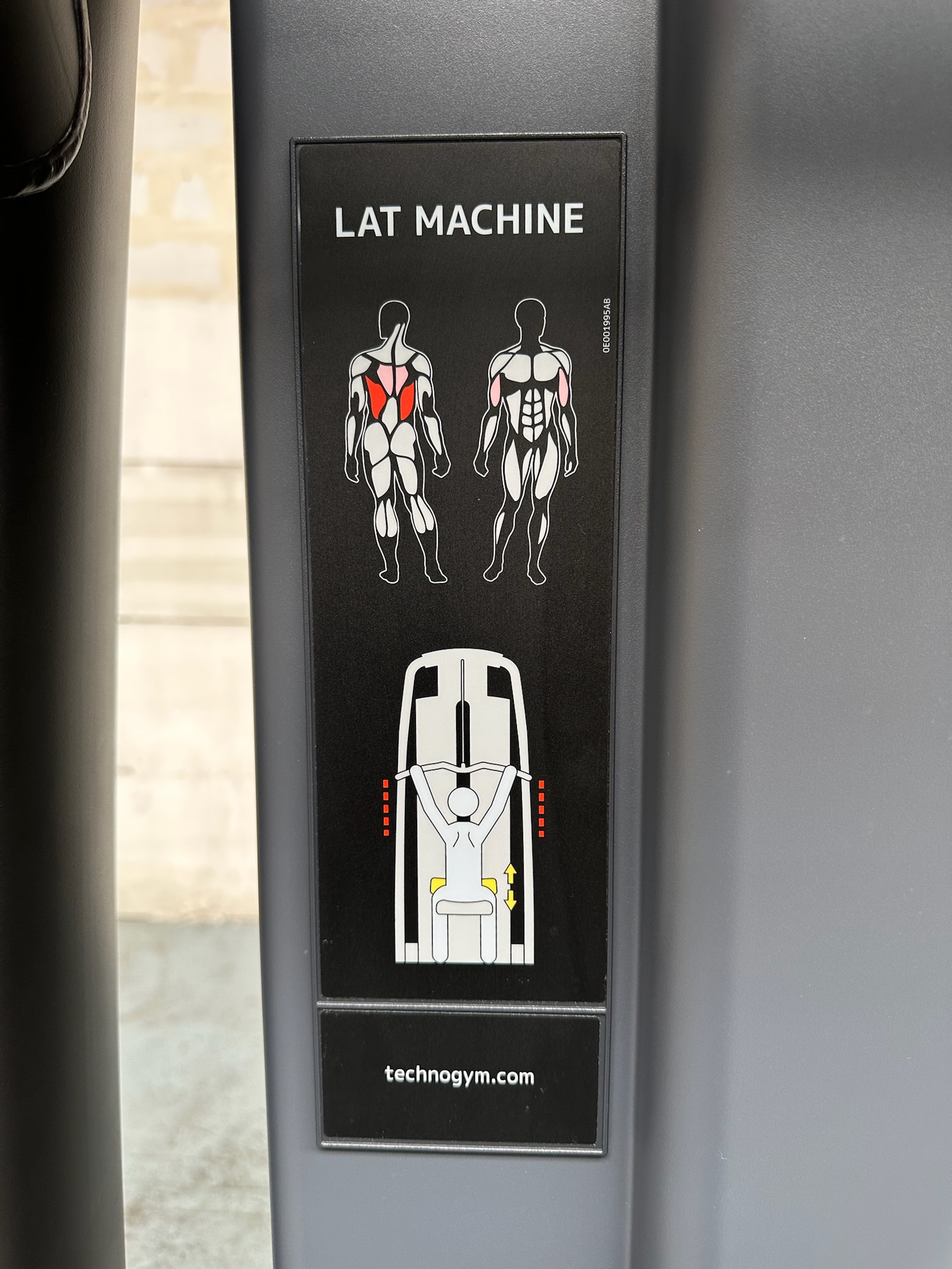 Lat Machine Technogym ML12 Selection 900 Meteor Black – Image 4