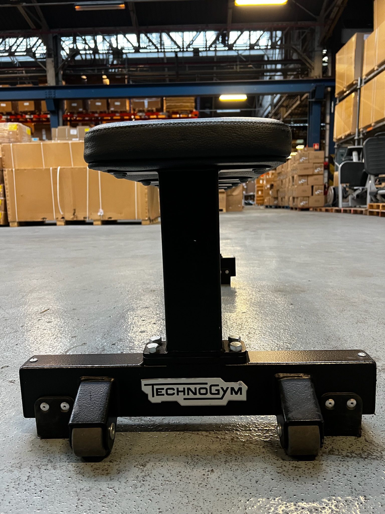 Flat Bench PG14 Pure Strength Technogym – Image 3