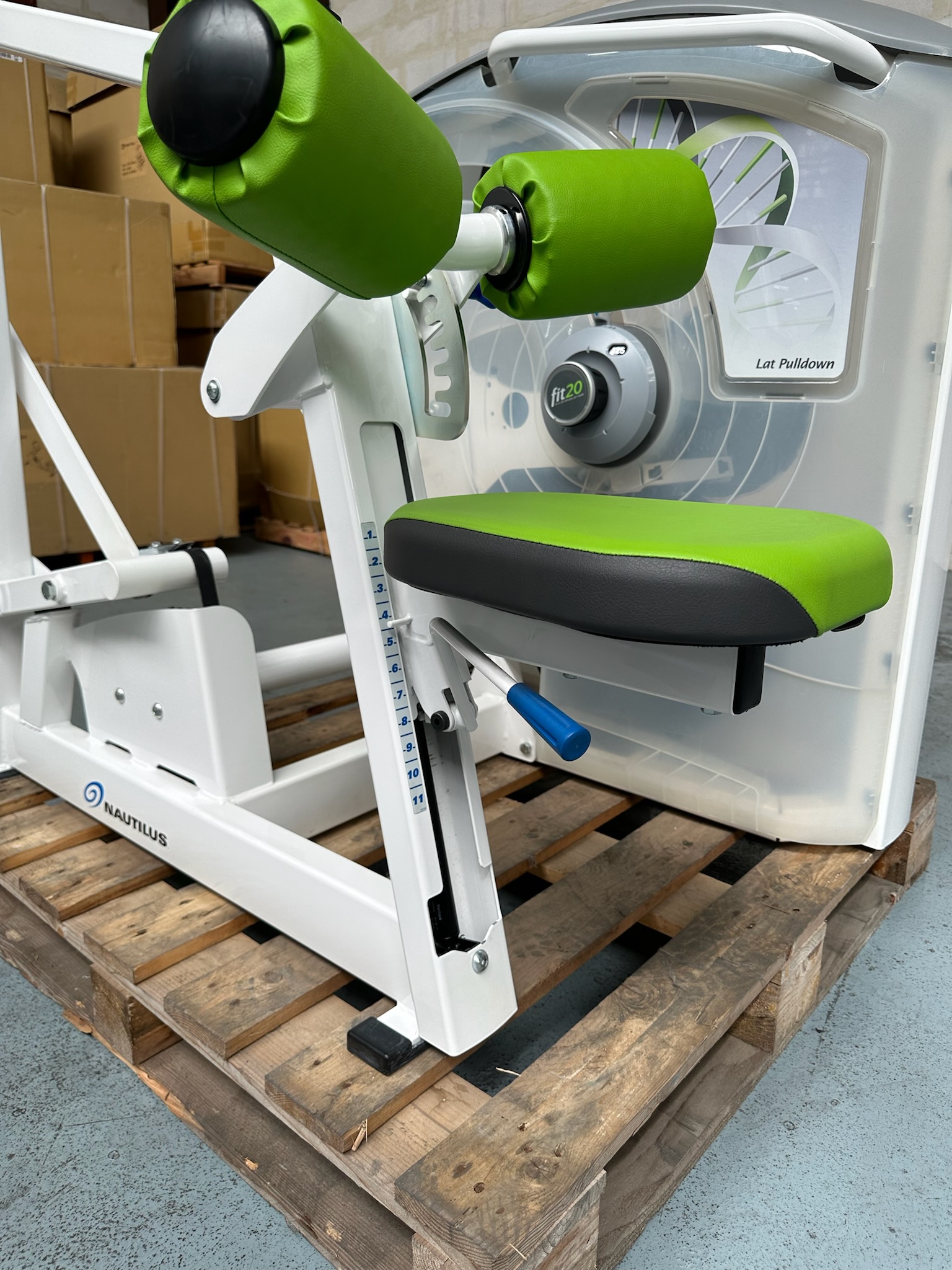 Lat PulldownLat Pulldown Nautilus S6LATP One – Image 5