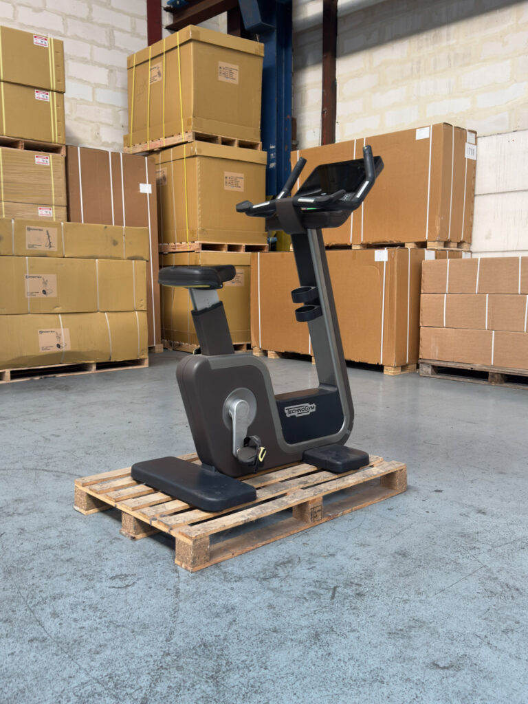 Bike M-8808R Technogym