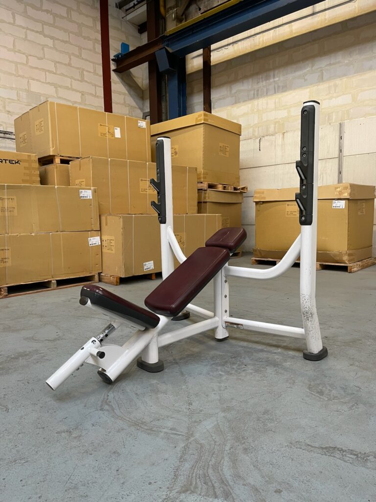 Olympic Incline Bench SOIB Life Fitness