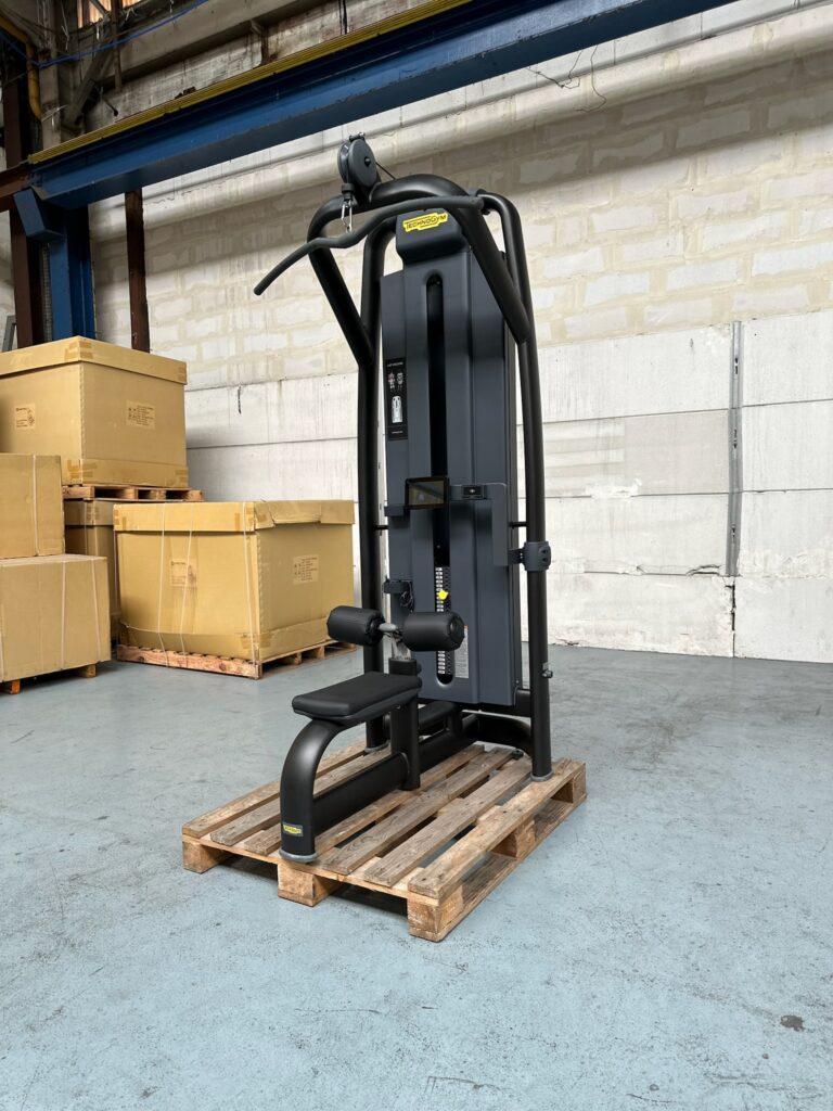 Lat Machine ML12 Technogym