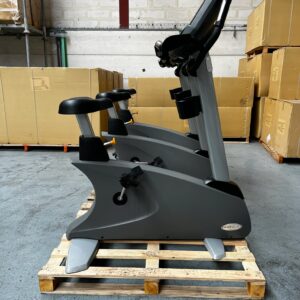 Upright Bike U7XE Matrix