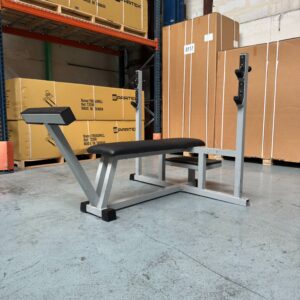Bench P010
