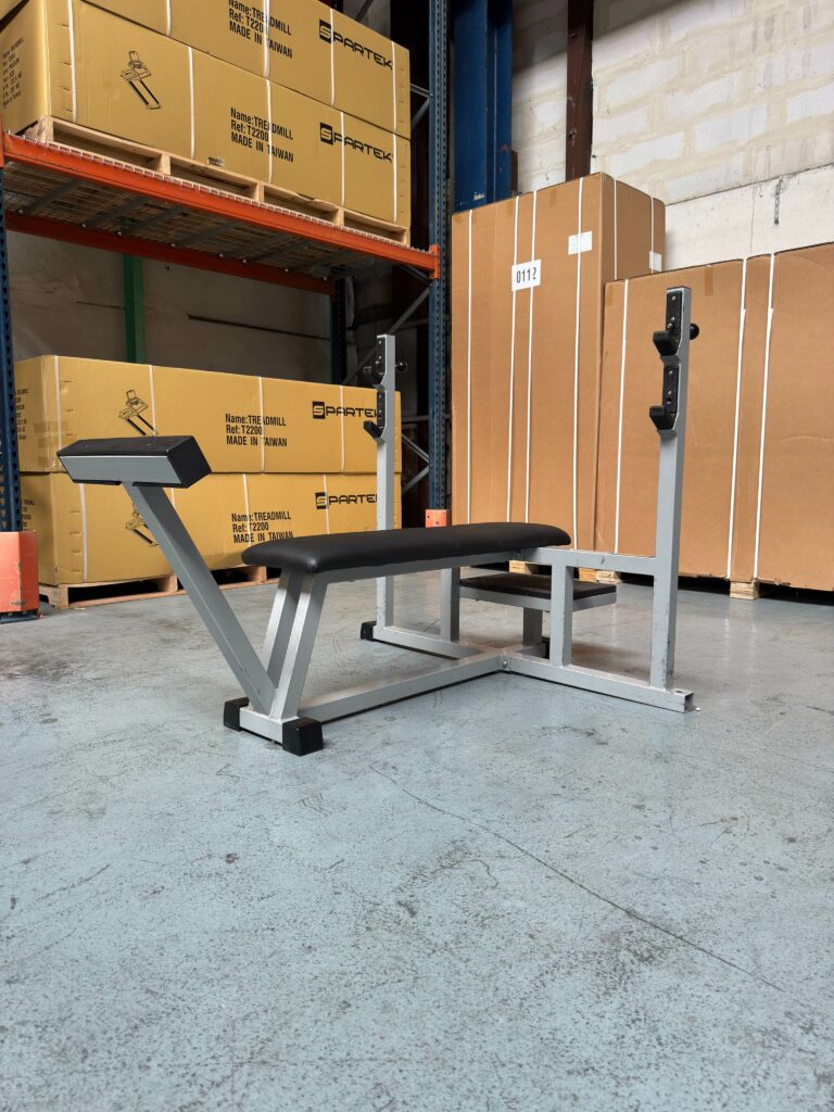 Bench P010 Technogym