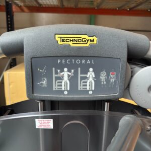 Pectoral machine M913 Technogym